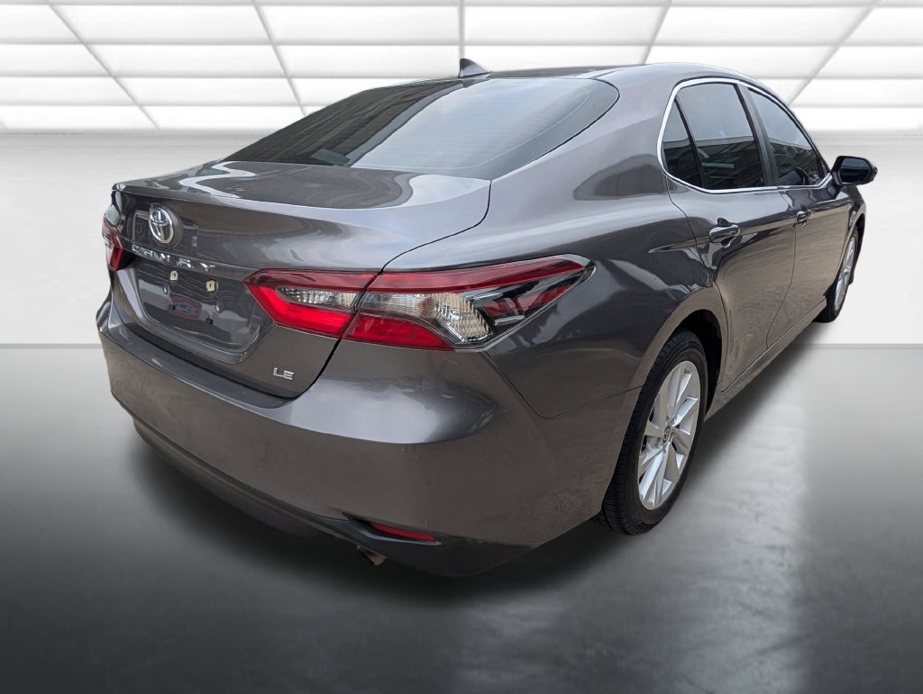 Used 2023 Toyota Camry LE FWD image 32