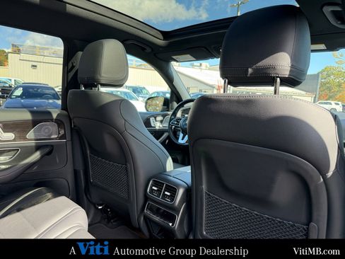 Used 2022 Mercedes-Benz GLS 450 4MATIC image 27
