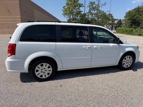 Used 2017 Dodge Grand Caravan SE w/ Power Window Group FWD image 40