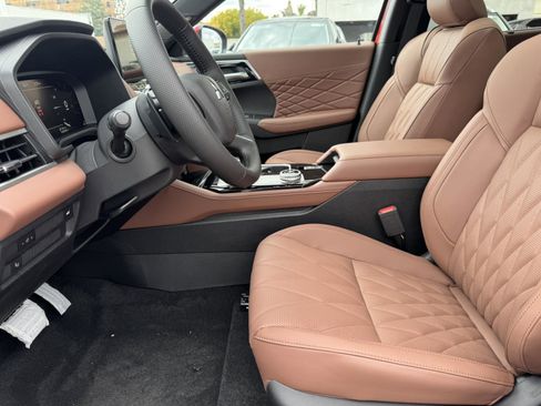 New 2025 Mitsubishi Outlander SEL image 16