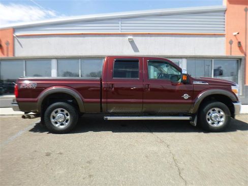 Used 2015 Ford F250 Lariat w/ Chrome Package AWD/4WD image 5