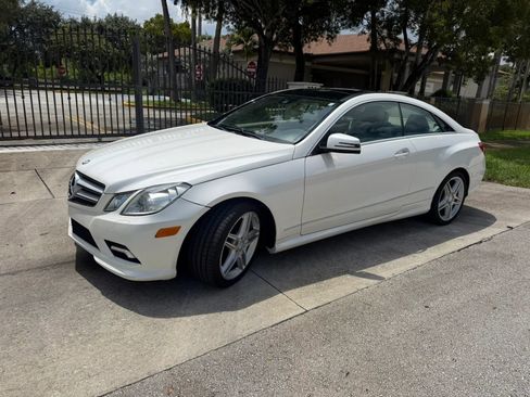 Used 2011 Mercedes-Benz E 550 Coupe image 1
