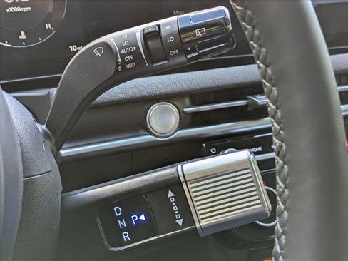 New 2026 Hyundai Tucson Limited image 15