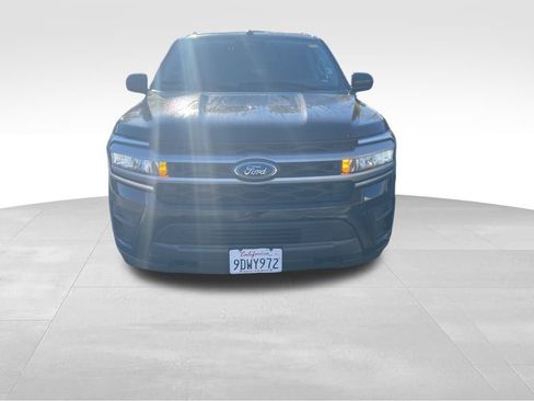 Used 2022 Ford Expedition XLT image 9