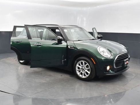 Used 2017 MINI Cooper Clubman ALL4 w/ Premium Package AWD/4WD image 27