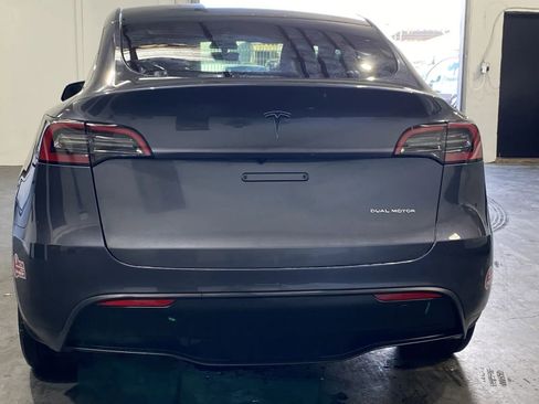 Used 2023 Tesla Model Y Long Range image 3