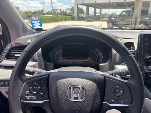 Used 2024 Honda Odyssey EX-L image 5