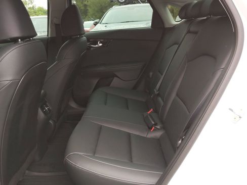 Certified 2020 Kia Forte EX image 12