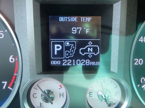 Used 2009 Lexus LX 570 4WD image 14