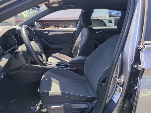 Used 2025 Volkswagen Jetta Sport FWD image 23