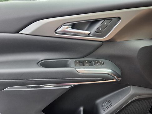 New 2026 Chevrolet Traverse LT w/ Midnight/Sport Edition FWD image 12