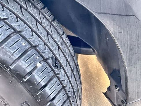 Used 2017 Ford Mustang Coupe RWD image 23