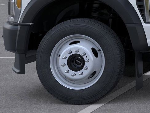 New 2025 Ford F550 4x4 Supercab Super Duty image 19