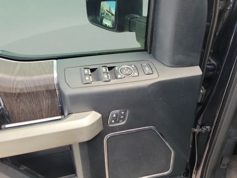 Used 2021 Ford F350 Lariat w/ Chrome Package AWD/4WD image 15