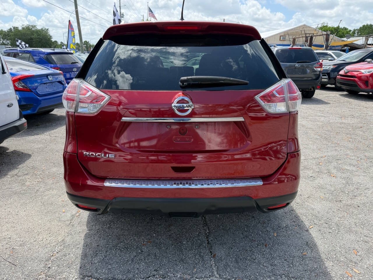 Used 2016 Nissan Rogue S w/ Appearance Package FWD image 8