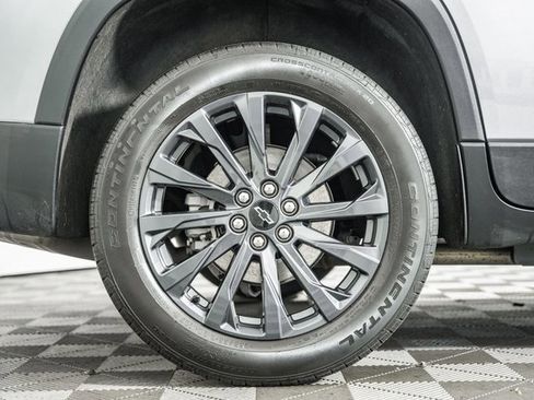 Used 2023 Chevrolet Traverse RS image 20