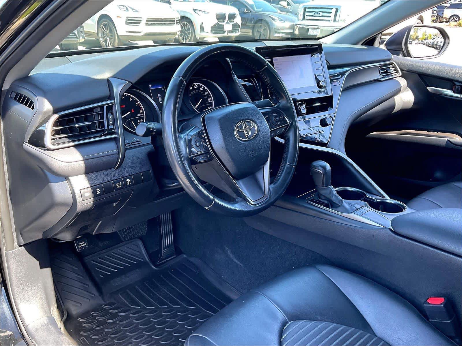 Used 2024 Toyota Camry SE FWD image 16