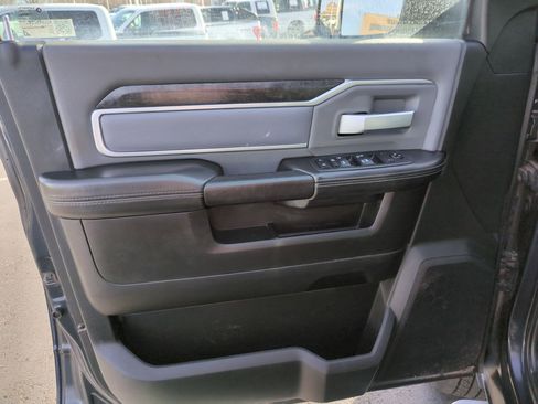 Used 2019 RAM 2500 Big Horn image 15