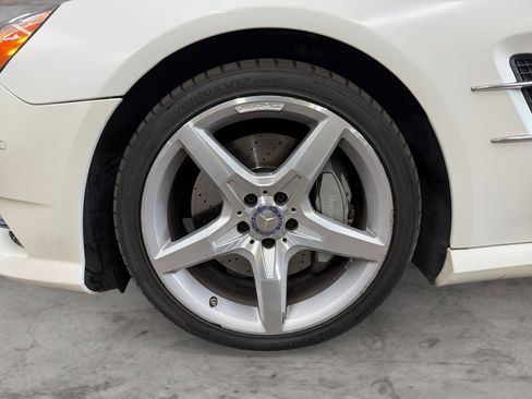 Used 2013 Mercedes-Benz SL 550 image 9