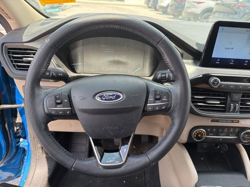 Used 2020 Ford Escape SEL FWD image 17