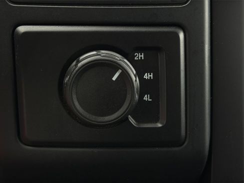Used 2020 Ford F150 XL w/ Equipment Group 101A Mid AWD/4WD image 10