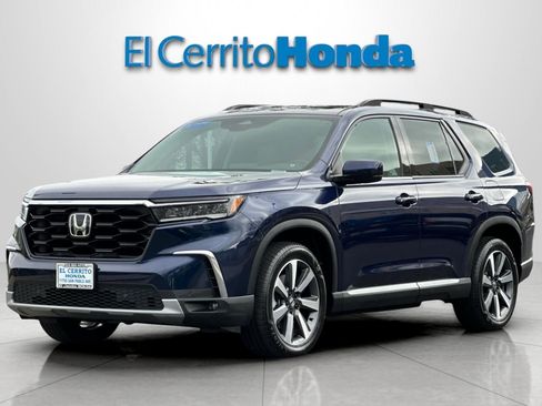 Certified 2025 Honda Pilot Touring image 7
