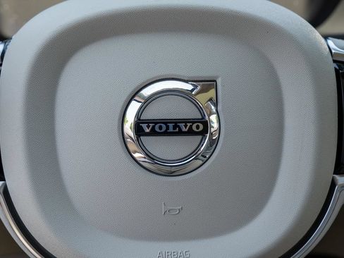 Used 2024 Volvo XC90 T8 Plus w/ Protection Package Premier AWD/4WD image 22