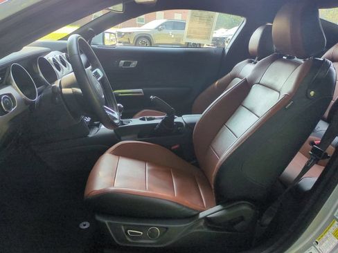 Used 2019 Ford Mustang GT Premium RWD image 21