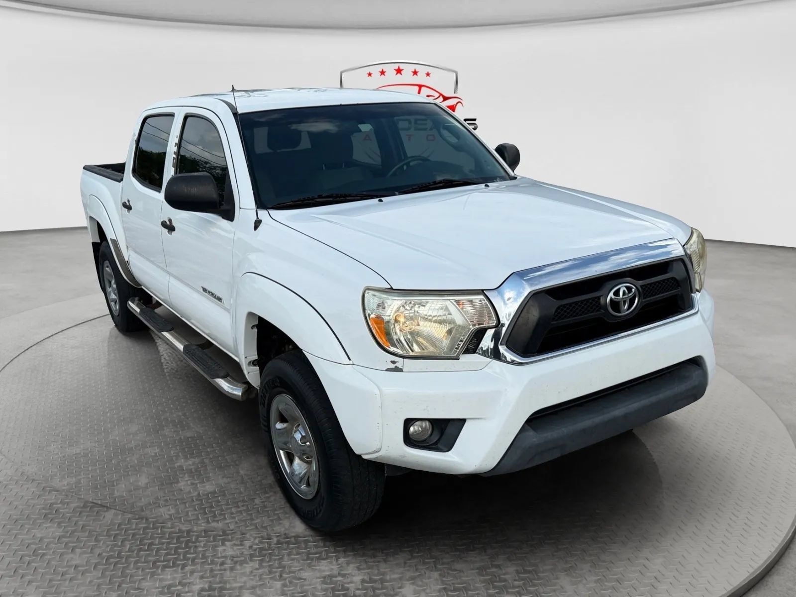 Used 2015 Toyota Tacoma PreRunner w/ SR5 Package RWD image 8