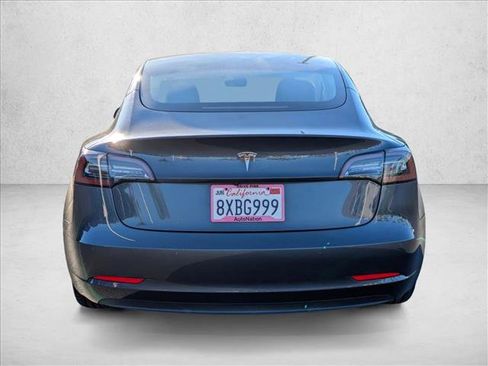 Used 2021 Tesla Model 3 Standard Range Plus image 7
