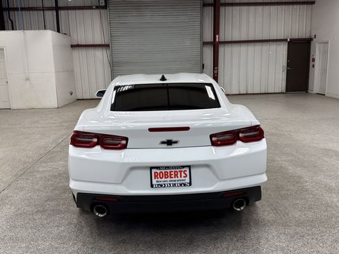 Used 2024 Chevrolet Camaro LT w/ Technology Package image 13