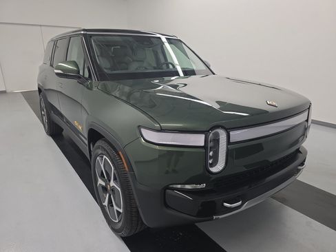 Used 2024 Rivian R1S Adventure AWD/4WD image 7
