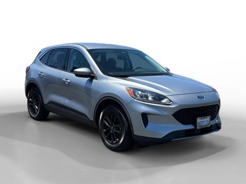 Certified 2021 Ford Escape SE FWD image 7