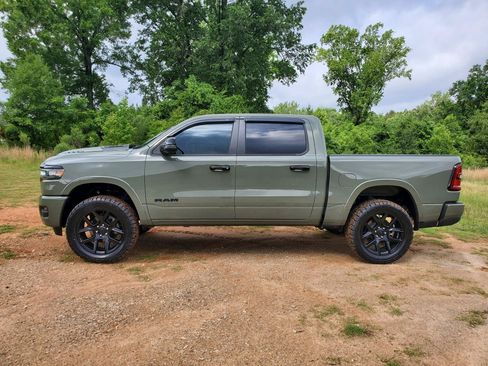 Used 2026 RAM 1500 Laramie w/ Night Edition AWD/4WD image 4