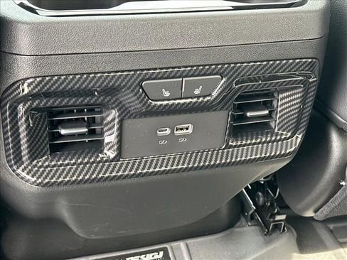 New 2026 GMC Sierra 1500 AT4 w/ Technology Package AWD/4WD image 23