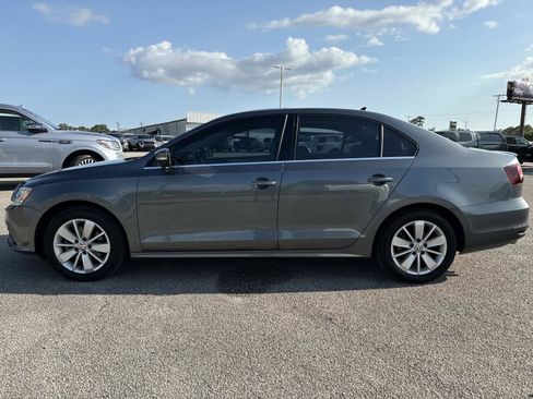 Used 2016 Volkswagen Jetta SE FWD image 7
