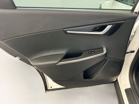 Used 2024 Kia EV6 Light image 27