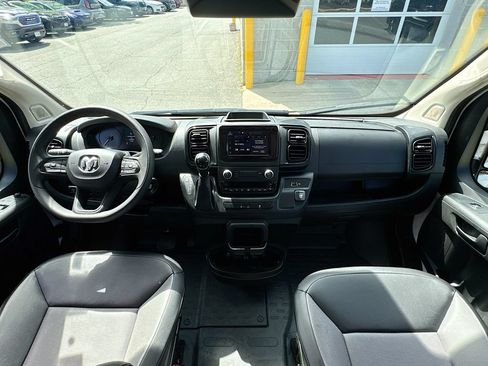 Used 2025 RAM ProMaster 2500 w/ Convenience Group FWD image 25