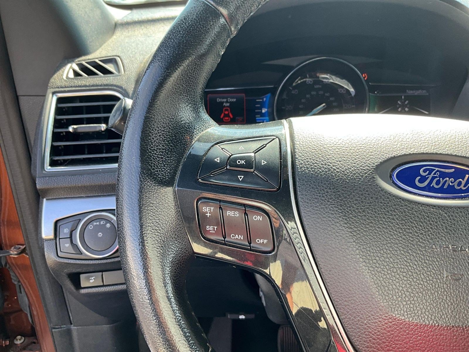 Used 2017 Ford Explorer Limited AWD/4WD image 10