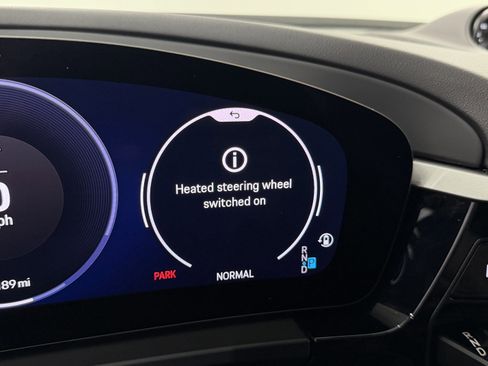 Certified 2025 Porsche Macan 4 Electric image 55