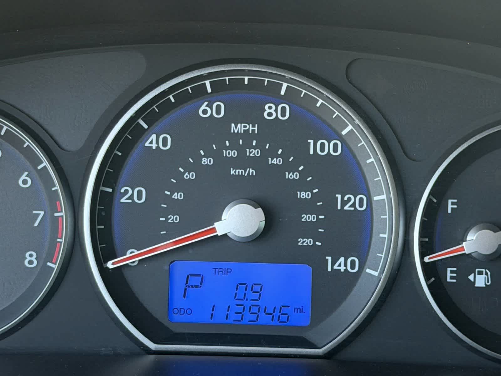 Used 2011 Hyundai Santa Fe Limited FWD image 22