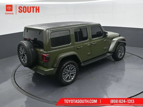Used 2024 Jeep Wrangler High Altitude AWD/4WD image 44
