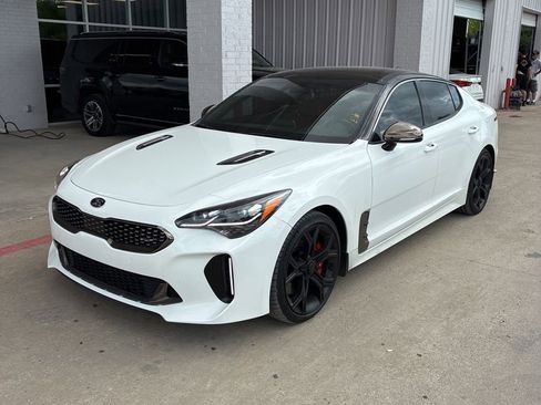 Used 2020 Kia Stinger GT1 RWD image 1