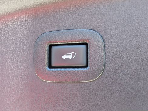 Used 2018 INFINITI QX80 2WD w/ Driver Assistance Package image 15
