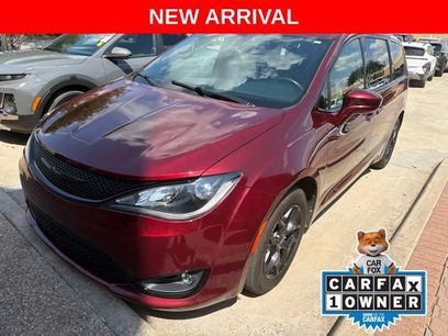 Used 2020 Chrysler Pacifica Touring-L Plus w/ S Appearance Package