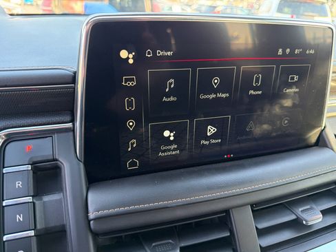 Used 2022 GMC Yukon AT4 w/ Technology Package AWD/4WD image 9