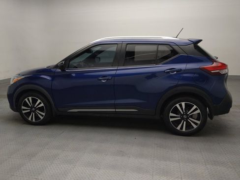 Used 2019 Nissan Kicks SR w/ SR Premium Package FWD image 3