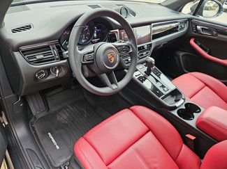 New 2026 Porsche Macan video 4