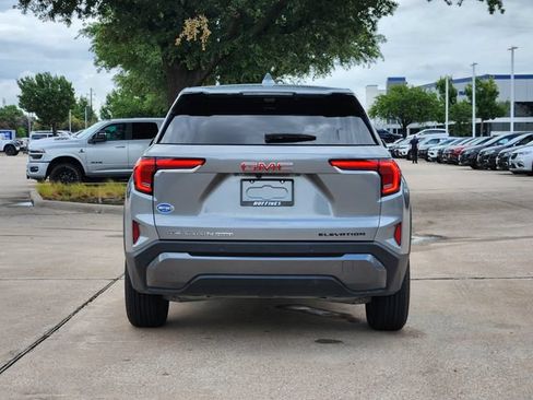 Used 2025 GMC Terrain Elevation w/ Technology Package II AWD/4WD image 6