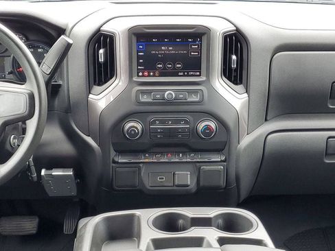 Certified 2020 Chevrolet Silverado 1500 Custom w/ Custom Value Package AWD/4WD image 21